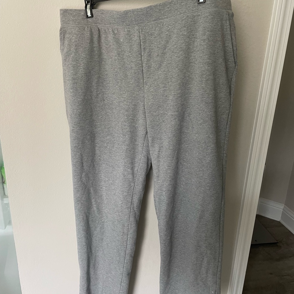 Chicos Sweatpants with Rhinestone Accents. Heather Grey. 2x